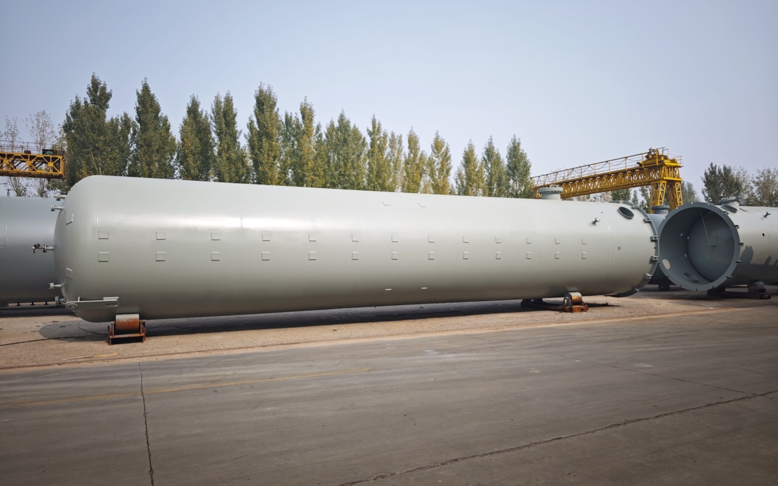 儲(chǔ)罐容器_壓力容器_低溫儲(chǔ)罐_菏澤花王壓力容器